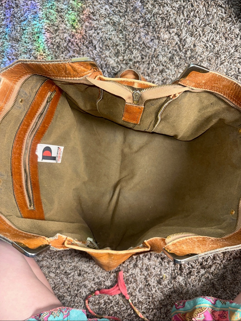 Men's Tan Leather Briefcase – Classic Professional Carry - Picture 4 of 7